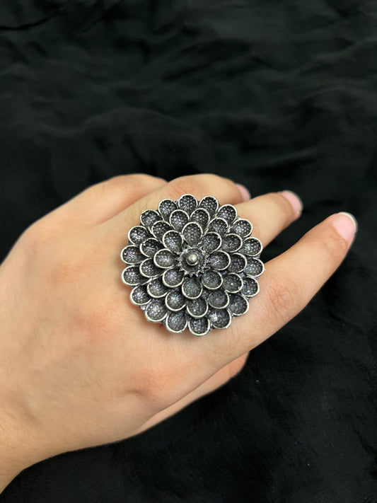 Oxidized Flower Ring
